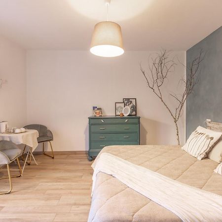 Il Riccio Di Ricciano Bed & Breakfast Casale Corte Cerro Ngoại thất bức ảnh
