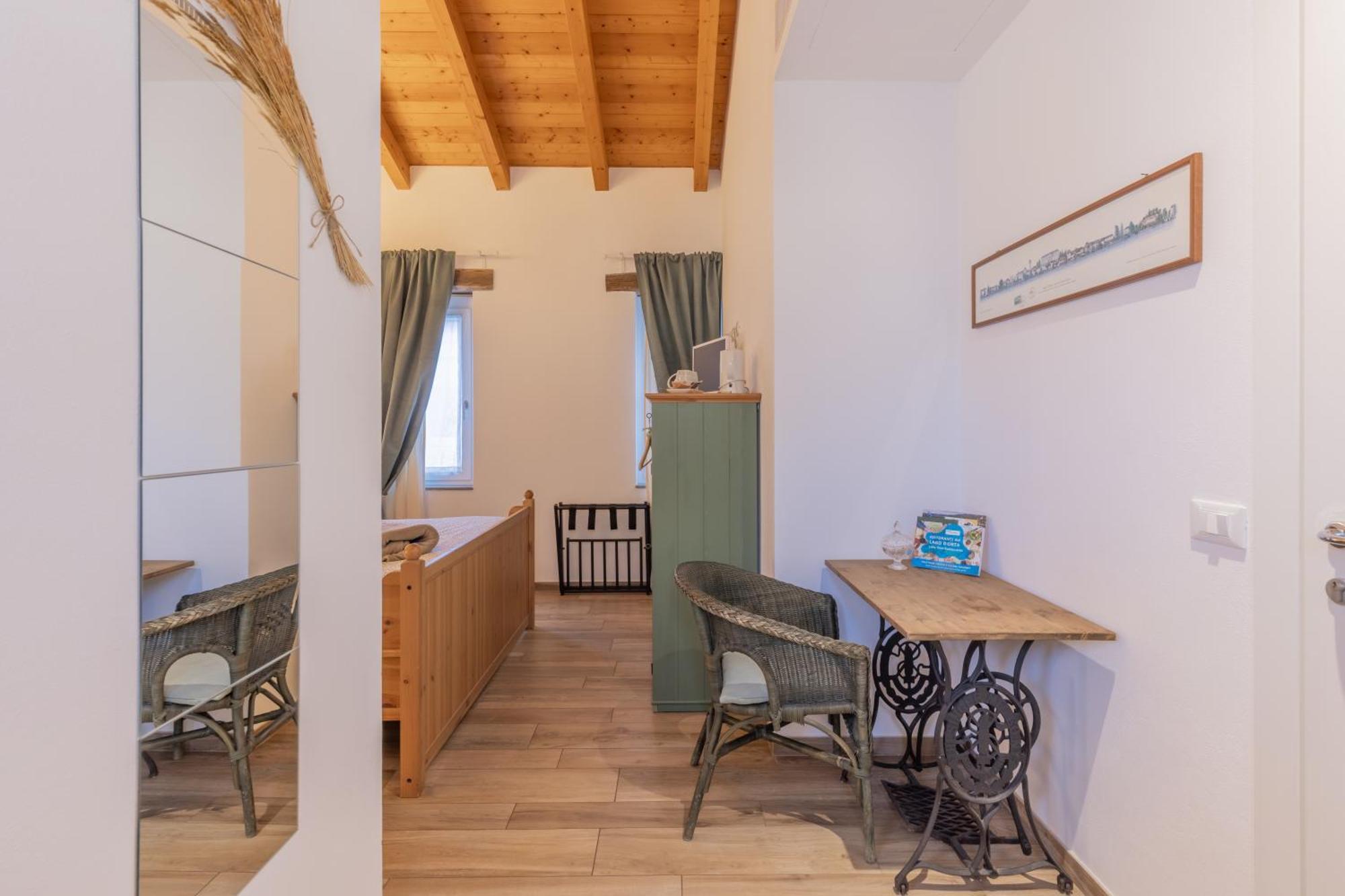 Il Riccio Di Ricciano Bed & Breakfast Casale Corte Cerro Ngoại thất bức ảnh