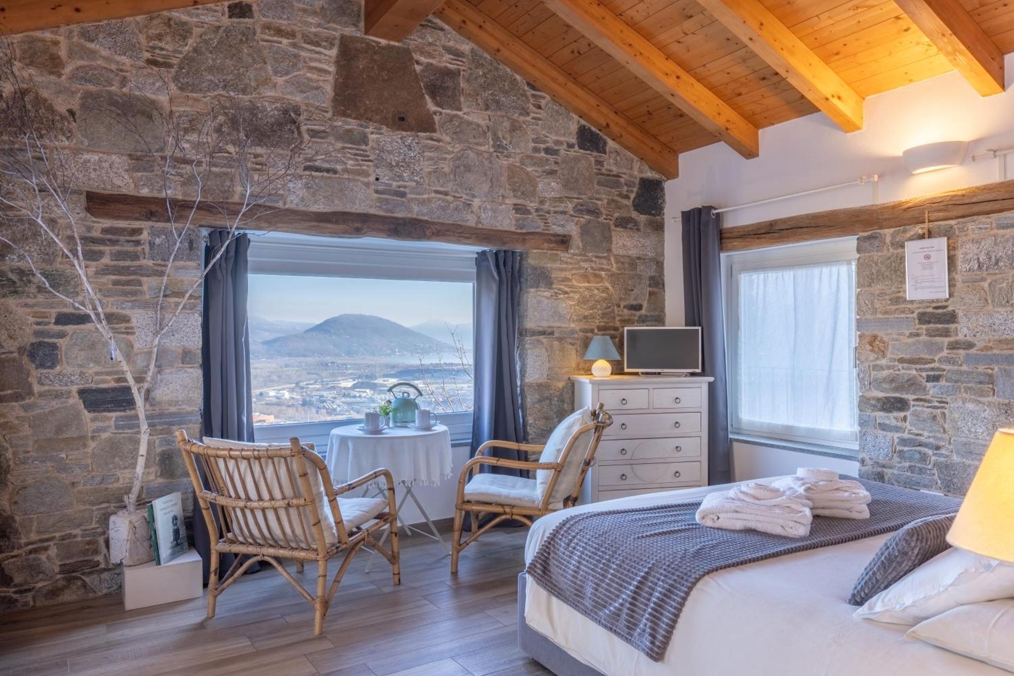 Il Riccio Di Ricciano Bed & Breakfast Casale Corte Cerro Ngoại thất bức ảnh